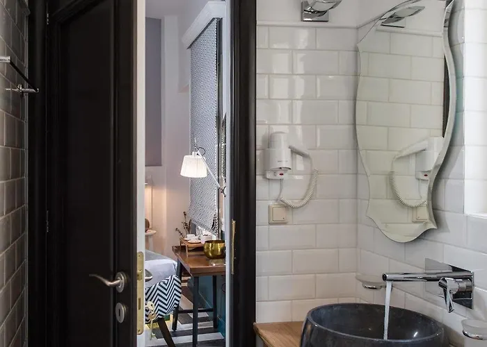 Elia Portou Готель