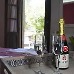 Elia Portou